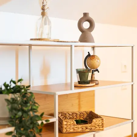 Kikis Sunshine Apartament *