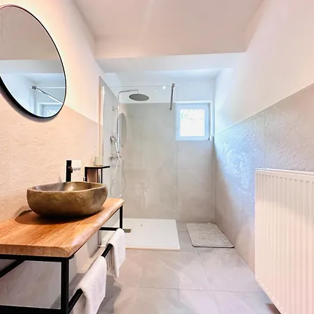 Kikis Sunshine Apartament