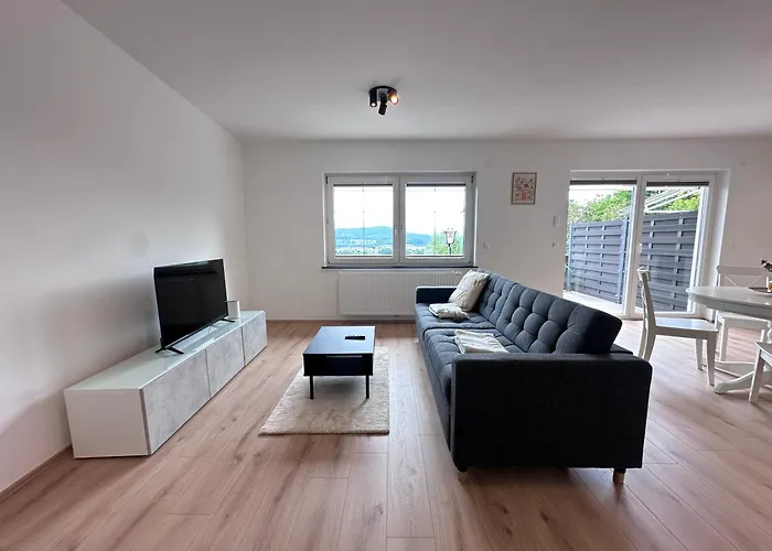 Kikis Sunshine Apartament *